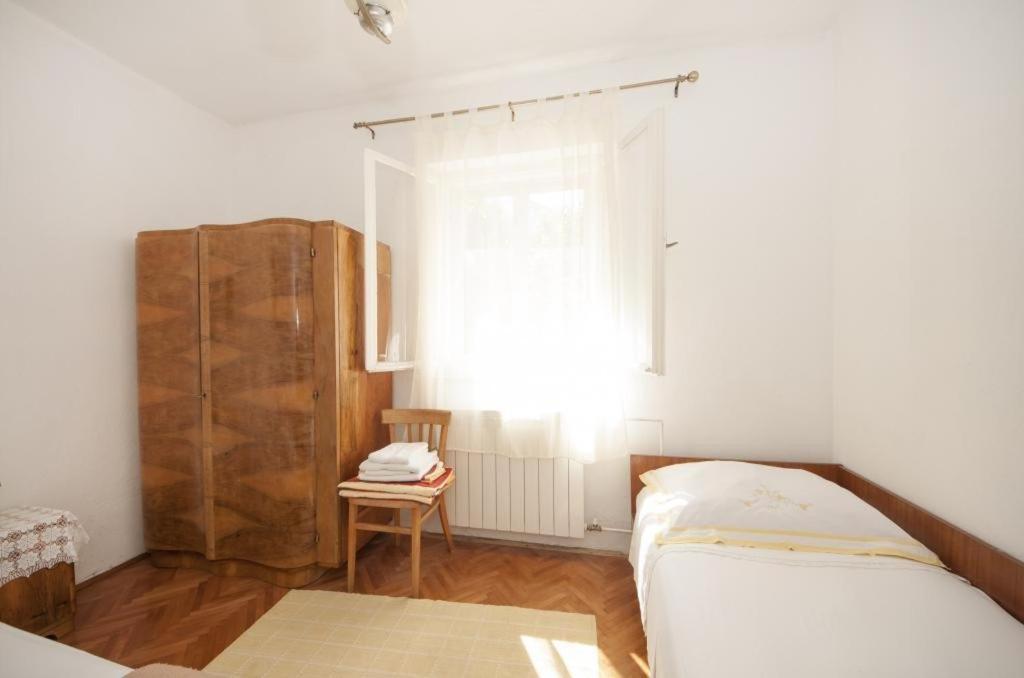 Apartments Gorana Splitska Quarto foto