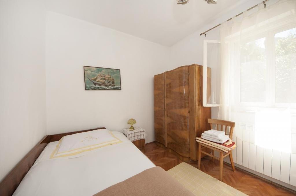 Apartments Gorana Splitska Quarto foto